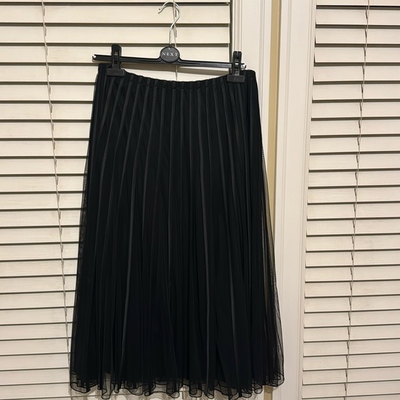 Frank Lyman pull on skirt - Picture 1 of 4